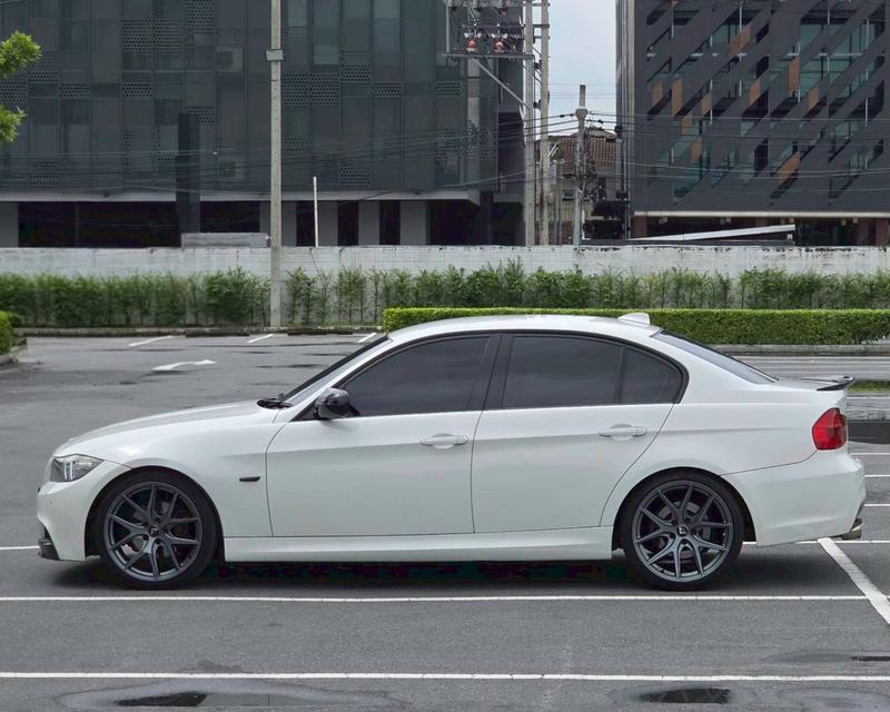 BMW 320D M Sport ดีเซล (E90) ปี 2010 LCI สีขาว 7