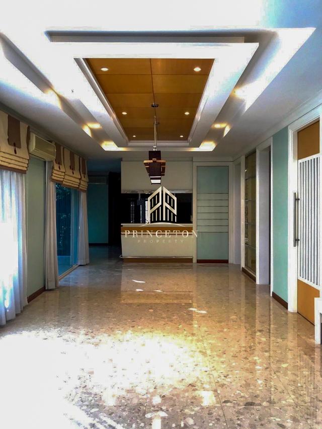 Luxury House For Sale or Rent Prukpirom Regent Sukhumvit With Private Swimming Pool 3
