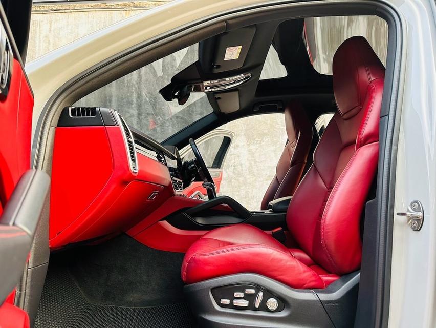 รหัสรถ TBM53 🎖️2021 Porsche Cayenne E-Hybrid Coupe🎖️ 10