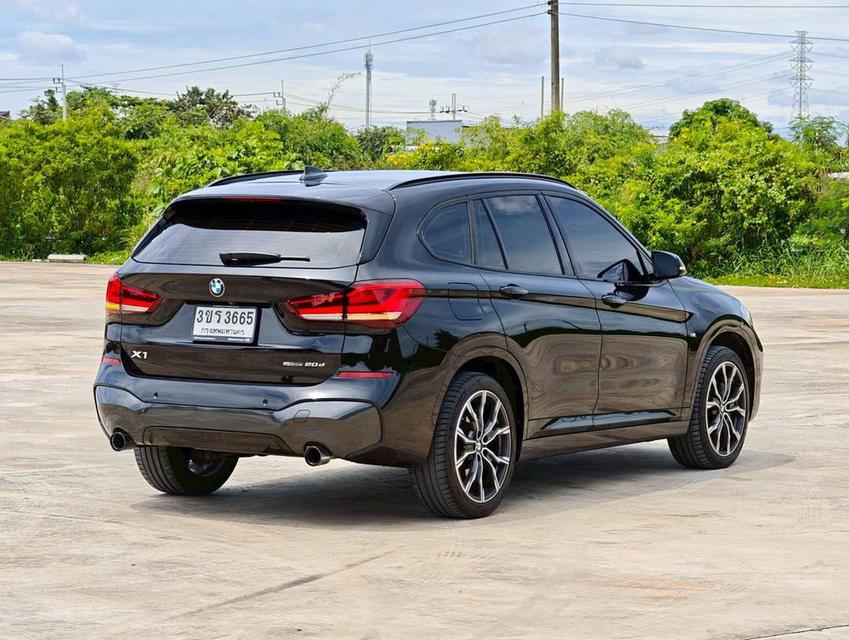 BMW X1 sDrive20d M Sport ปี 2021  6