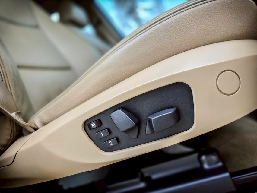 รหัสรถ CBLX3336 BMW X3 2.0 xDrive20d Highline SUV หรู  13