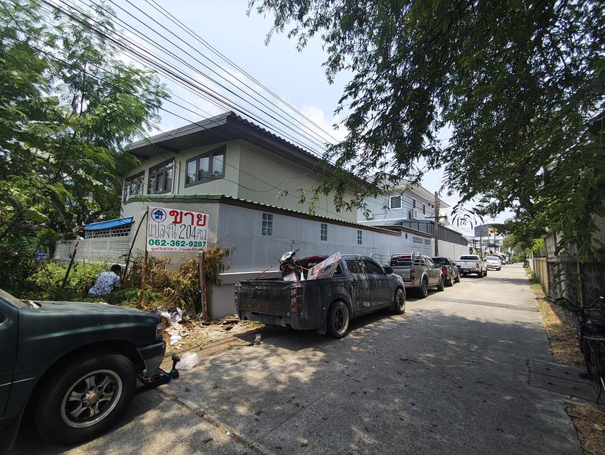 ขายที่ดินแปลงสวย 204 ตรว. ติดถนน 2ด้าน ซอยอภิชาติ6 และซอยอภิชาติ8 อยู่ในซอยสุขุมวิท 115 ตำบลเทพารักษ์ อำเภอเมือง จังหวัดสมุทรปราการ 8