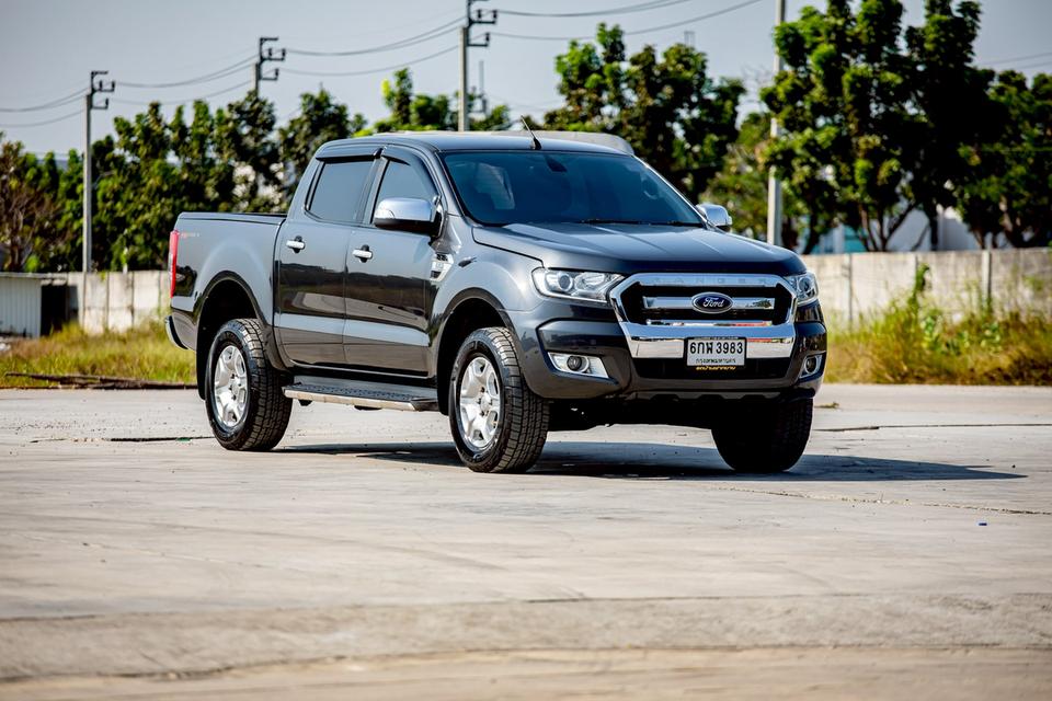 Ford Ranger 2.2 XLT Hi-Lander Double Cab เกียร์ Auto ปี 2017 สีเทา มือเดียวป้ายแดง รูปย่อยที่ 4