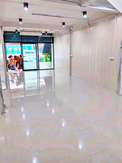 BTSเสนานิคม 220 ม.BTSรัชโยธิน 760 ม. ให้เช่าอาคารพาณิชย์ 4 ชั้น ใหม่ 19ตร.ม.299ตร.ม.เมเจอร์ รัชโยธิน 1.3 กม. ร้านค้า 3นอ 3