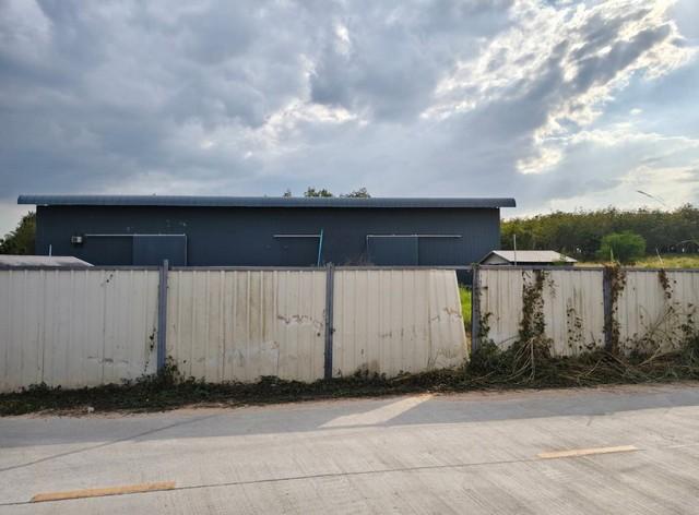 ให้เช่าโรงงานบางละมุงชลบุรี 1,000 ตารางเมตร พื้นที่สีเหลือง ขอรง. 4 ได้ เนื้อที่ 3 ไร่ มีรั้วรอบขอบชิด 8