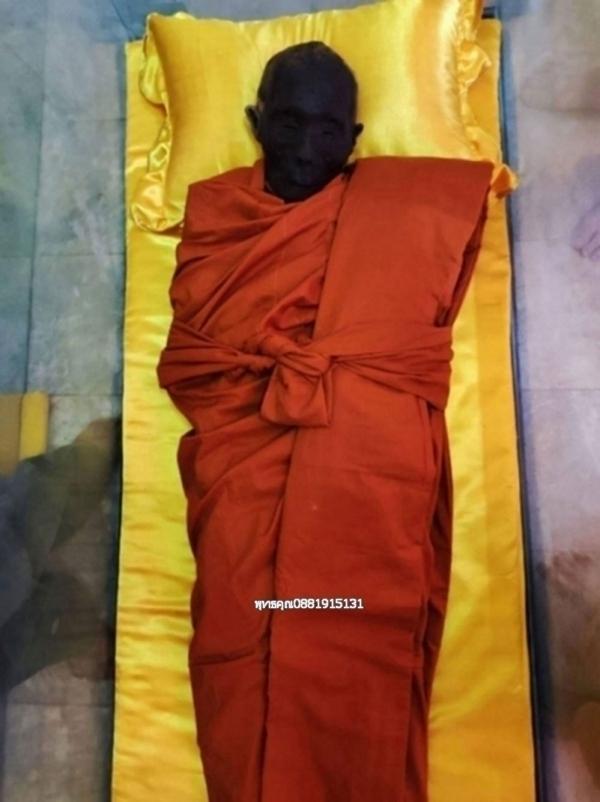 พระสมเด็จหลวงปู่สุระ รุ่นแรก วัดสวนใหม่ จ.ยะลา ปี2522 4