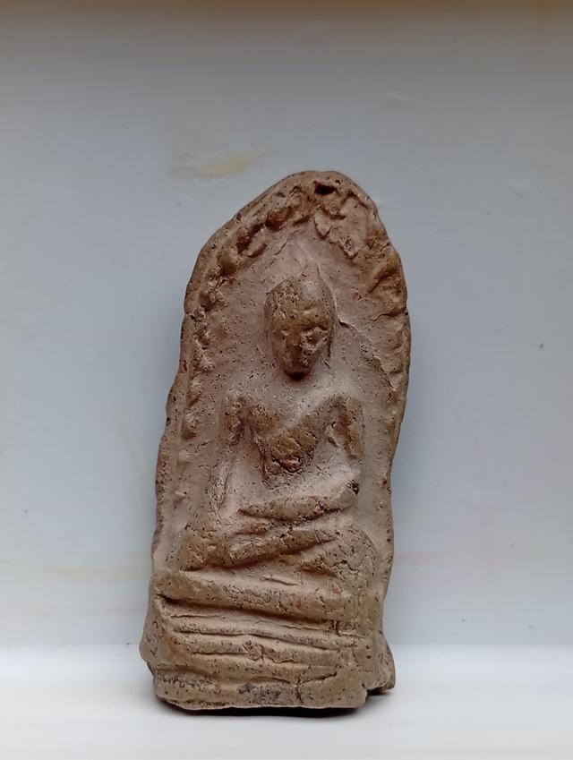 พระรอดพิมพ์ใหญ่กรุวัดมหาวัน