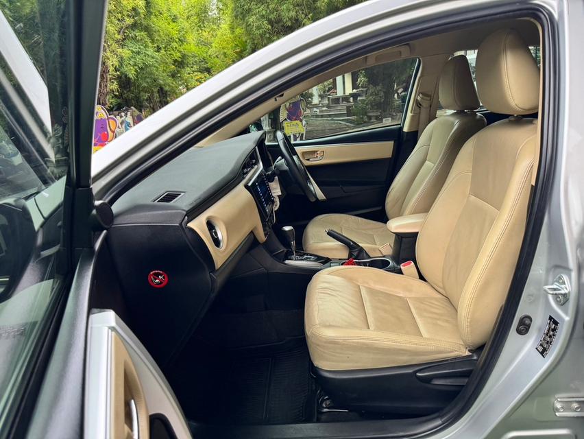 TOYOTA ALTIS 1.6 G AT 2019 8