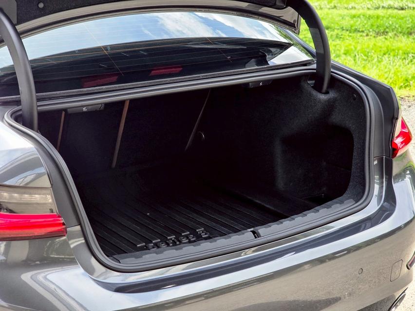 ขาย BMW 320d Sport ปี20 18