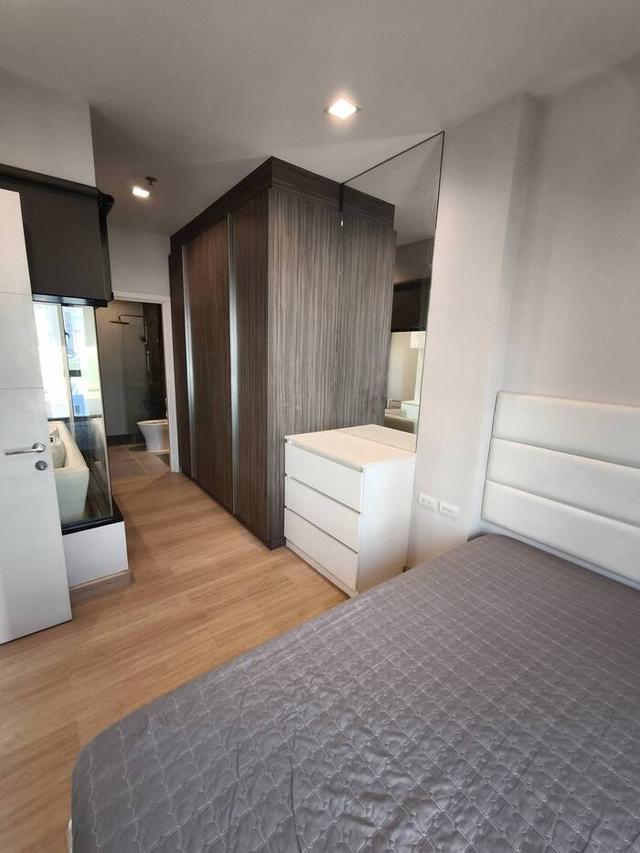 เช่าถูก 17,000 บาท ** 1 ห้องนอน ** รหัส 100011 ** Urbano Absolute Sathorn-Taksin ** ติดรถไฟฟ้า กรุงธน ** 088-398-3835 MR.BOAT 10