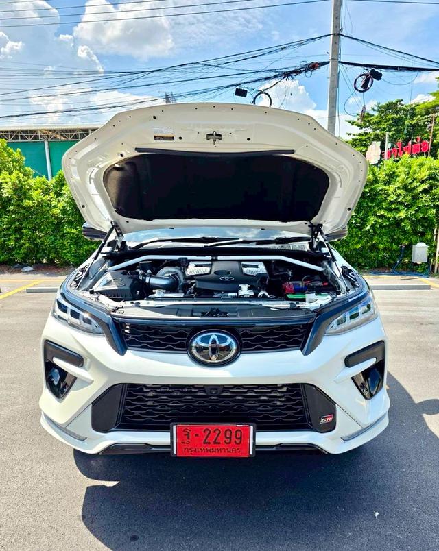 Toyota Fortuner 2.8TRD ปี18 15