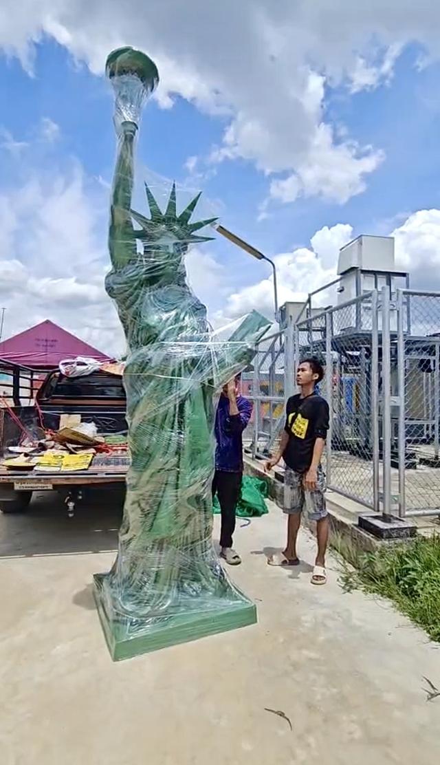 หุ่นโชว์รับแขก จุดแวะถ่ายรูป หุ่นออฟติมัส หุ่นเดอะฮัค หุ่นฮีโร่ขวัญใจต่างๆ ใหม่ รูปที่ 8