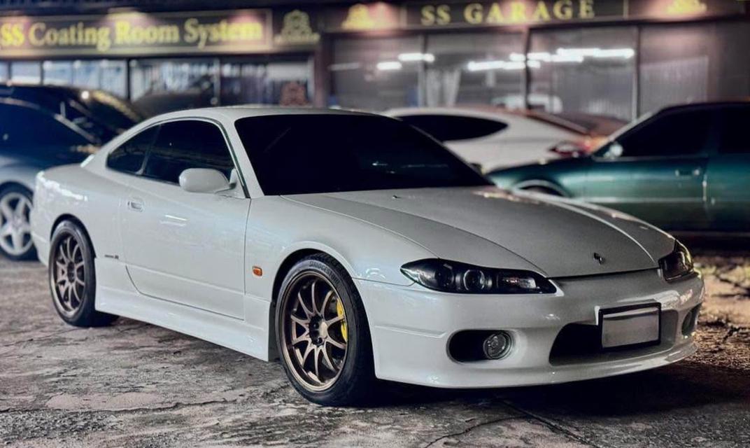 Nissan Silvia S15 2000