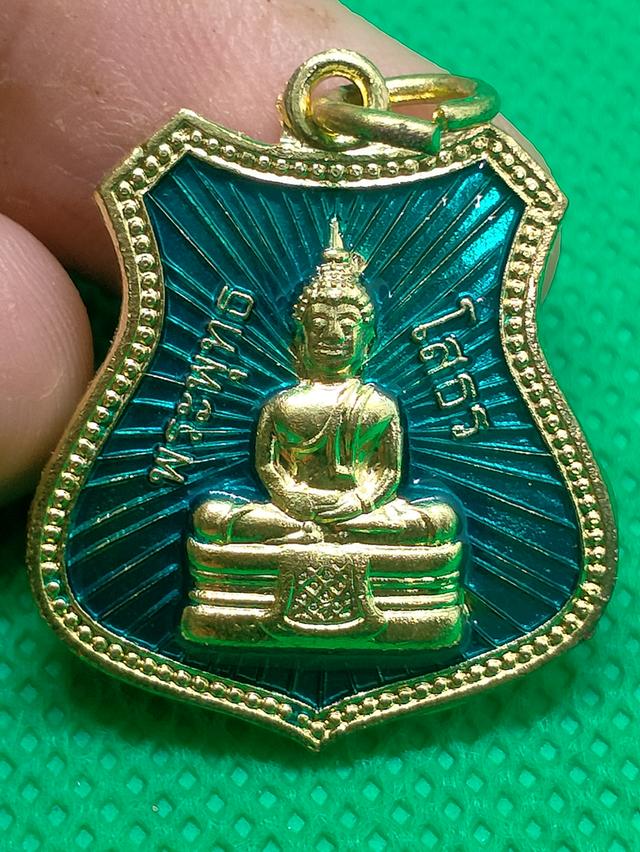 0161 หลวงพ่อโสธร กะไหล่ทอง ลงยาสีเขียว พร้อมกล่องเดิม