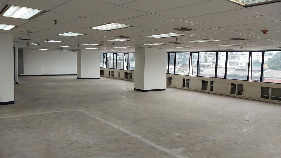 ขาย Prime Office ชั้น 3 วิวสวนเบญจกิตติ บนอาคารโอเชี่ยน ทาวเวอร์ 1 ทำเลดี เดินทางสะดวก 5
