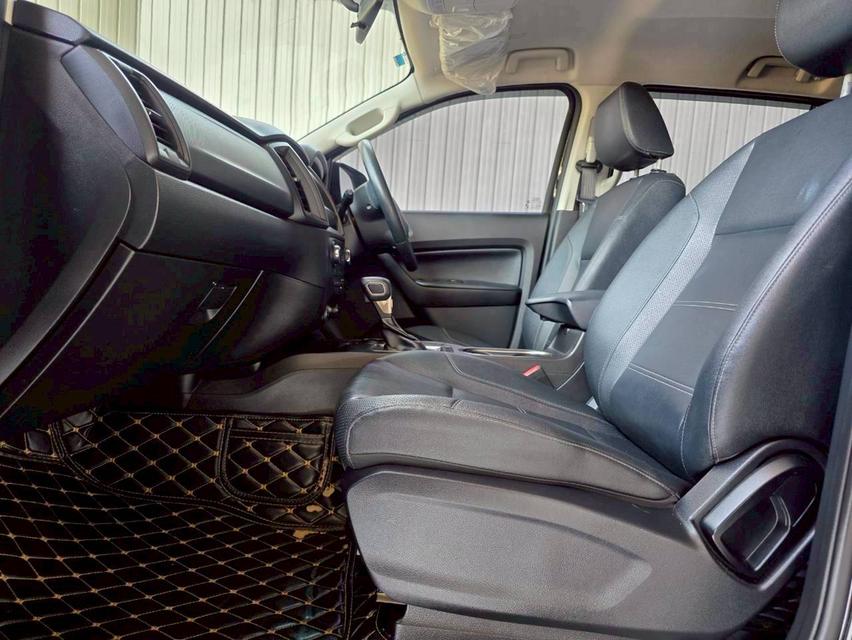 FORD EVEREST 2.0 TURBO TREND ปี 2022 จด 2023 สีดำ AT ขับ 2  โฉม ปี15-22 รถ Vat% รูปที่ 11