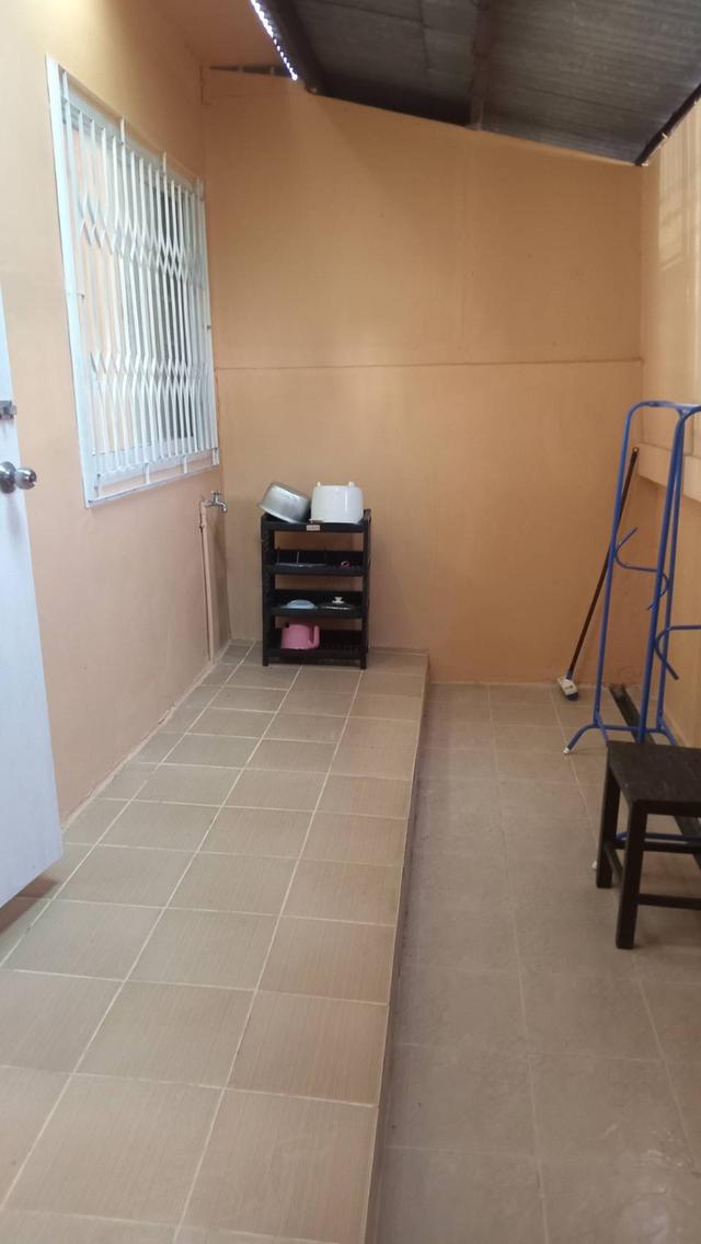 ทาวน์เฮ้าส์ขนาด ๓ ห้องนอน ๒ ห้องน้ำ 8