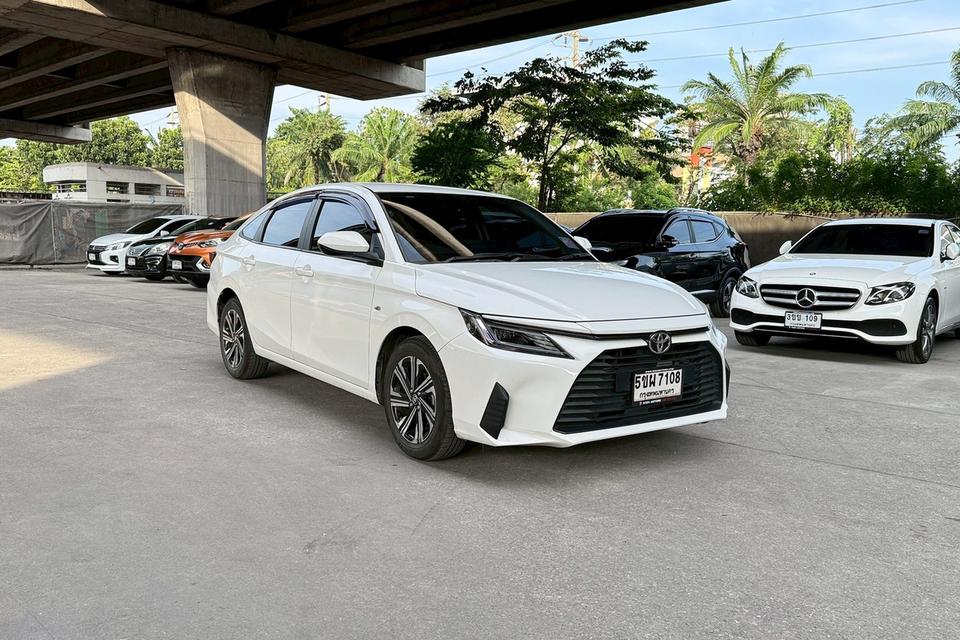 Toyota YARIS ATIV 1.2 Sport AT ปี 2024 รถสวยมือเดียว ไมล์น้อย