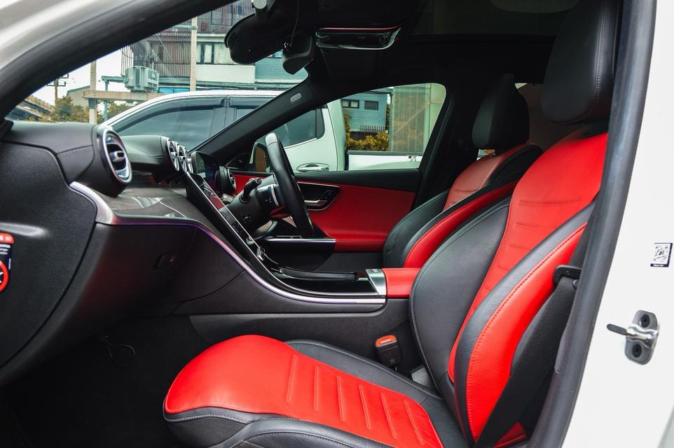 Benz C350e AMG Dynamic ปี 2023 ขาว เบาะดำแดง ไมล์ 56,xxx 12