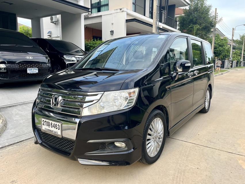 Honda Stepwagon 2.0 JP ปี 2013