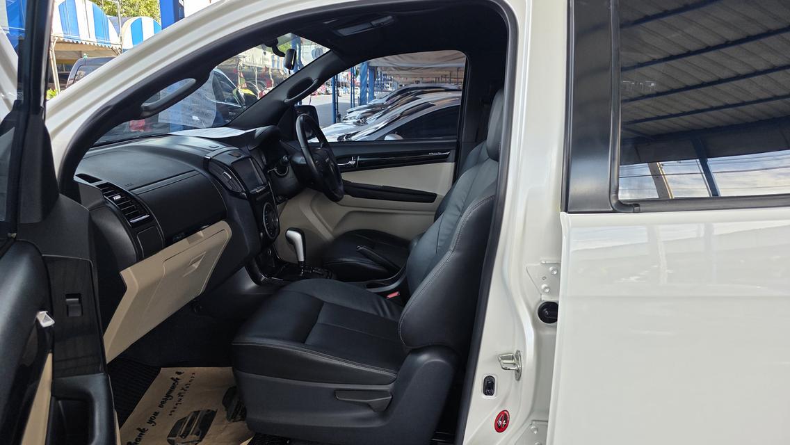 ISUZU D-MAX CAB4 HI-LANDER 1.9 Ddi #Z-prestige A/Tปี19แท้ ขาว เครื่องยนต์ ดีเซลทะเบียน 9กฆ6935กทม เลขใมล์ 127,349 km. รูปที่ 18