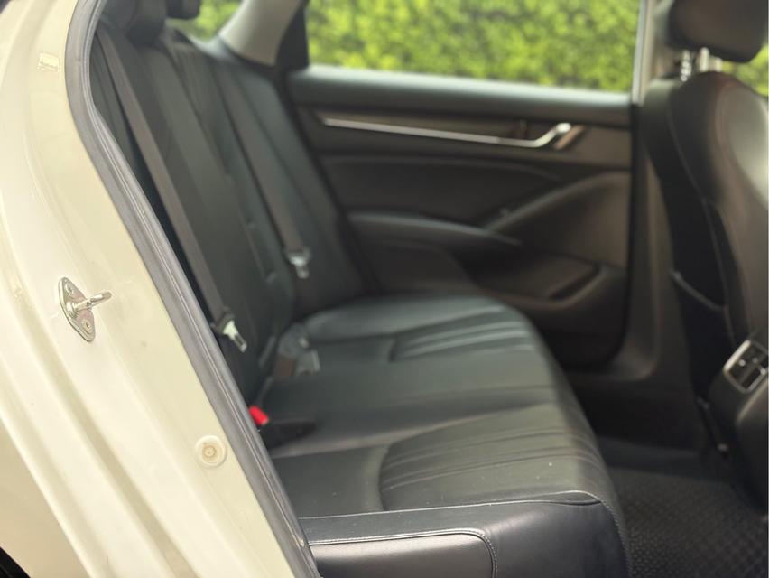 Honda accord  7