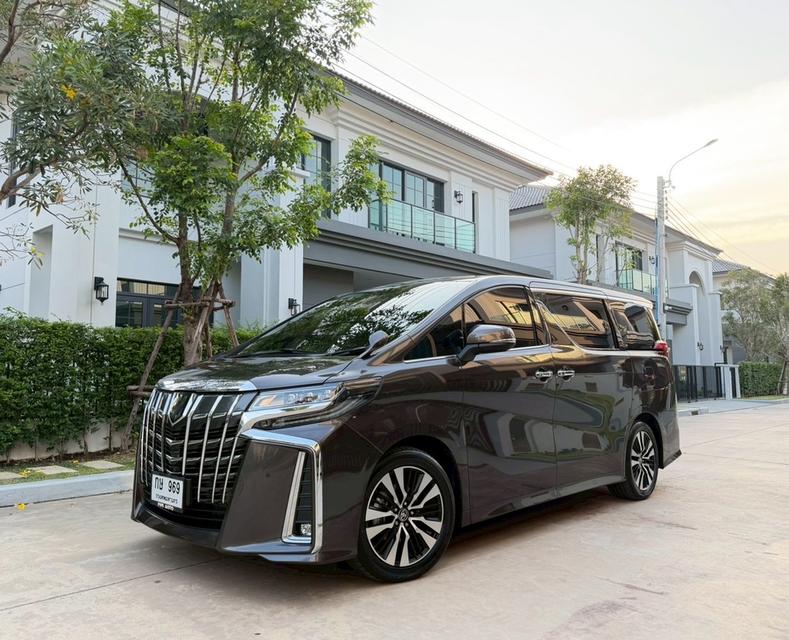 TOYOTA ALPHARD 2.5 SC package 2022มือเดียวป้ายแดง น็อตไม่เคยขยับซักตัว