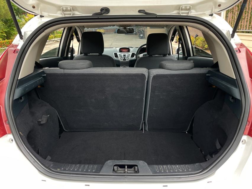 FORD FIESTA 1.6 TREND HATCHBACK ปี 2011 AUTO 14