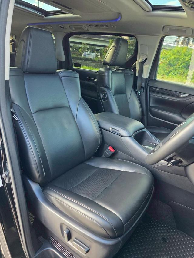Toyota ALPHARD SRC E-Four สีดำ ปี 2019 ไมล์ 90,000 กม. 8