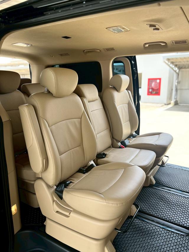 HYUNDAI H-1 2.5 Elite ปี 2018 เครื่องดีเชล  11