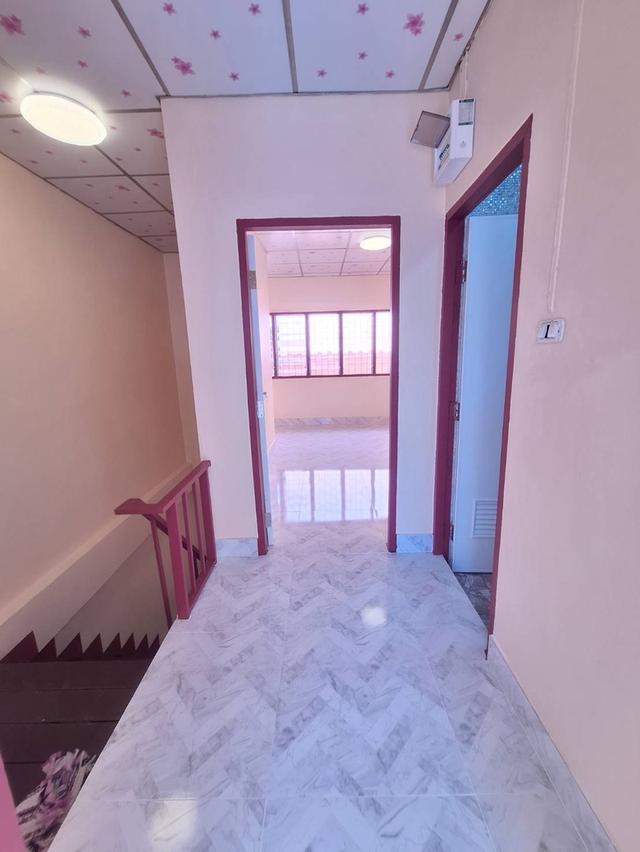 ขายถูก ทาวน์เฮ้าส์ 2 ชั้น ชุมชนประชาสำราญ หนองจอก รีโนเวทใหม่หมดทั้งหลัง 12