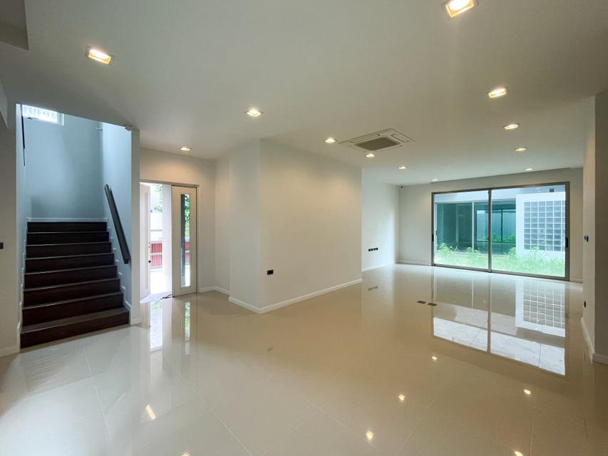 ขาย บ้านเดี่ยว สภาพใหม่ Private Nirvana Residence North-East 430 ตรม 65 ตรว หรูหรา มีระดับ 4