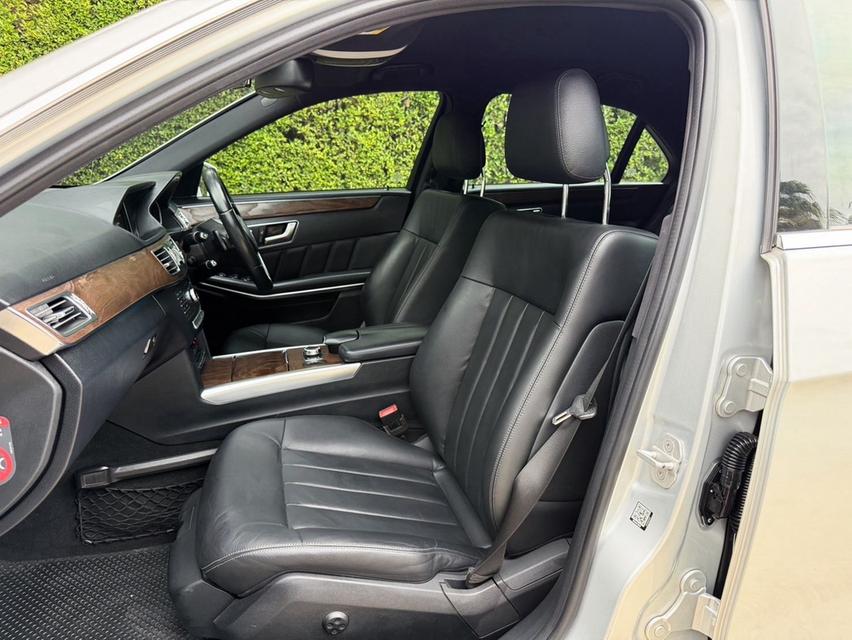Benz E200 Edition E W212 Facelift ปี 2016 เจ้าของเดียว ใช้งานน้อย เบนซินล้วน หายาก รูปที่ 13