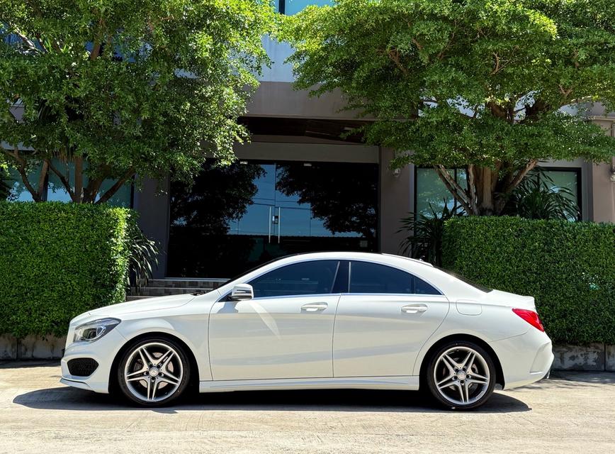 2016 BENZ CLA250 AMG DYNAMIC รถมือเดียวออกป้ายแดง รถวิ่งน้อยเพียง 90,000 กม เข้าศูนย์ตลอด รถไม่เคยมีอุบัติเหตุครับ รูปที่ 5