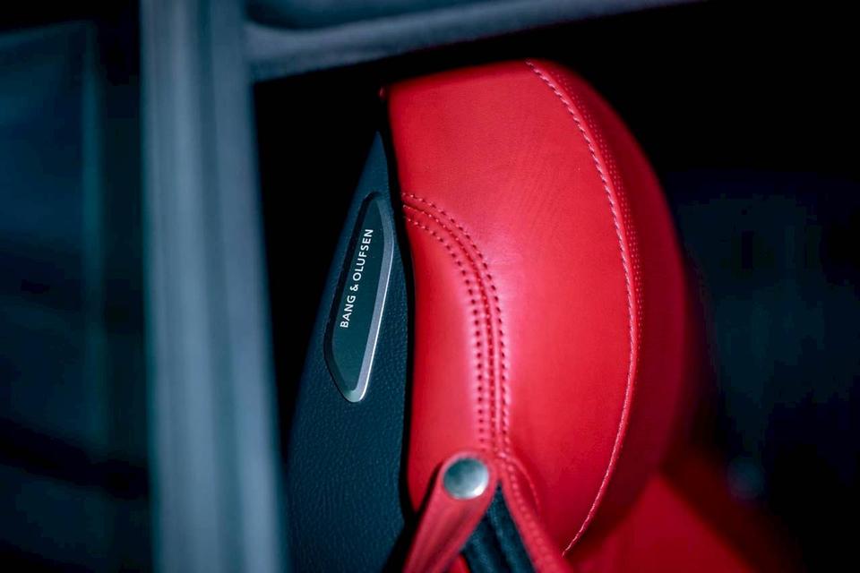 Audi R8 Coupe V10 5.2 Quattro รูปที่ 8