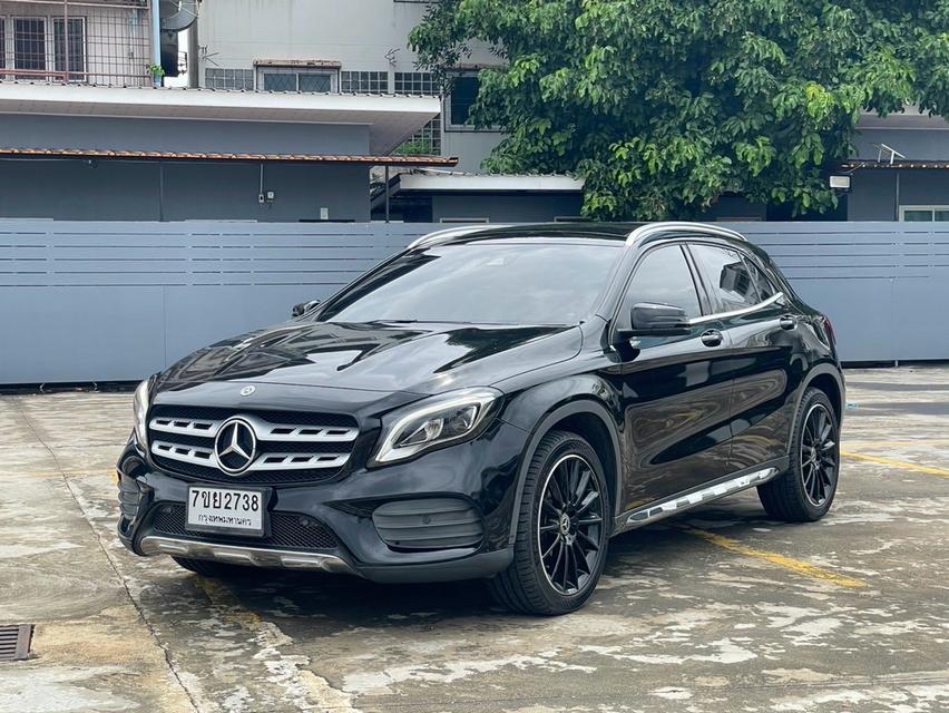 Mercedes-Benz GLA250 AMG ปี 2018 สีดำ ออโต้ รูปย่อยที่ 3