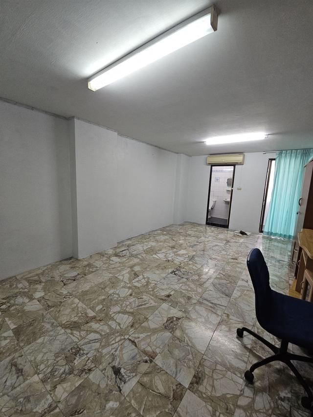 ให้เช่าคอนโด ติดต่อคุณ ฤทธ์ 091-729-8108 ส่องแสงคอนโด (Songsaeng Condo) ใกล้ MRT ท่าพระ ห้อง 335/249 ขนาด 30 ตรม. ชั้น 8 6