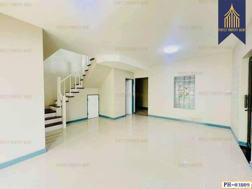 รูป บ้านแฝด พฤกษา 17 ลำลูกกา คลองสาม ถนนเลียบคลองสาม รีโนเวทใหม่ทั้งหลัง 5