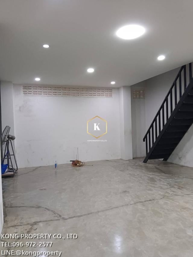 ให้เช่าโกดัง รามอินทรา - พระยาสุเรนทร์ คลองสามวา กรุงเทพ 1200 ตรม 13