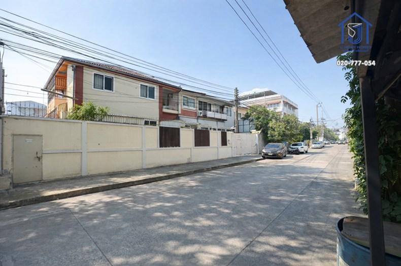 ขายบ้านเดี่ยว 2 ชั้น พร้อมโกดัง  174 ตร.วา ซอยวชิรธรรม 40 สุขุมวิท 101/1 ใกล้รถไฟฟ้าและทางด่วน 1