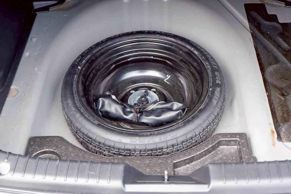 Mazda2 Skyactive 1.5 XLD High connect เกียร์ Auto สีดำ ปี2015 20