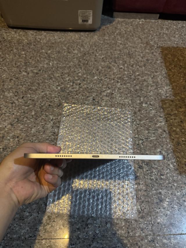 ขายๆๆๆถูกๆๆiPadPro11นิ้วM1 สีหายากSilver 128กิ๊กWifi Only สูนTrueสภาพสวยๆเครื่องใช้งานดีทุกๆฟังชั่นเครื่องรีสโตได้ตลอดไม่มีติดไอคราว Model TH/A สภาพ: