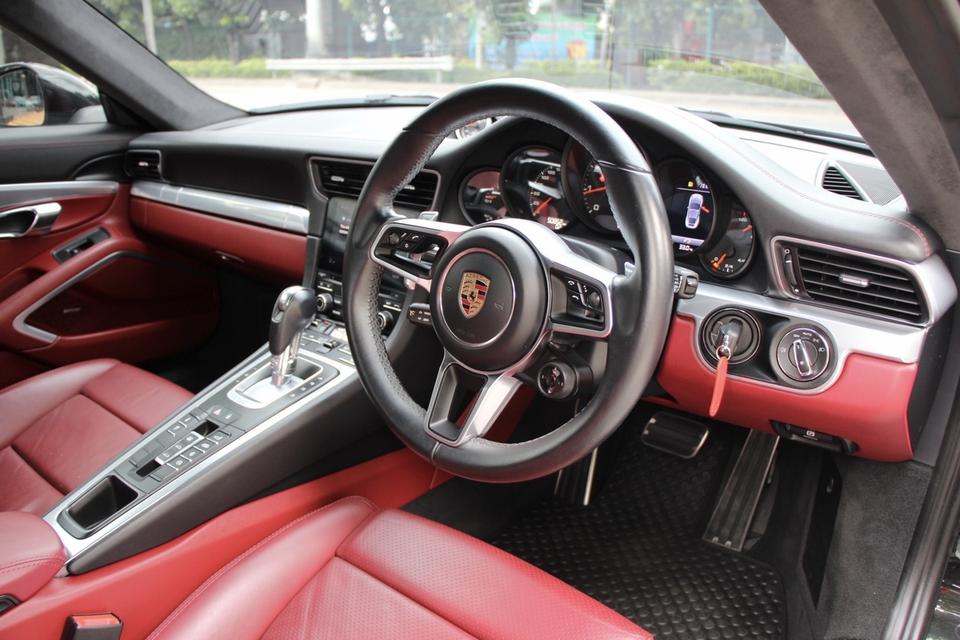 Porsche 911 Carrera (991.2)
