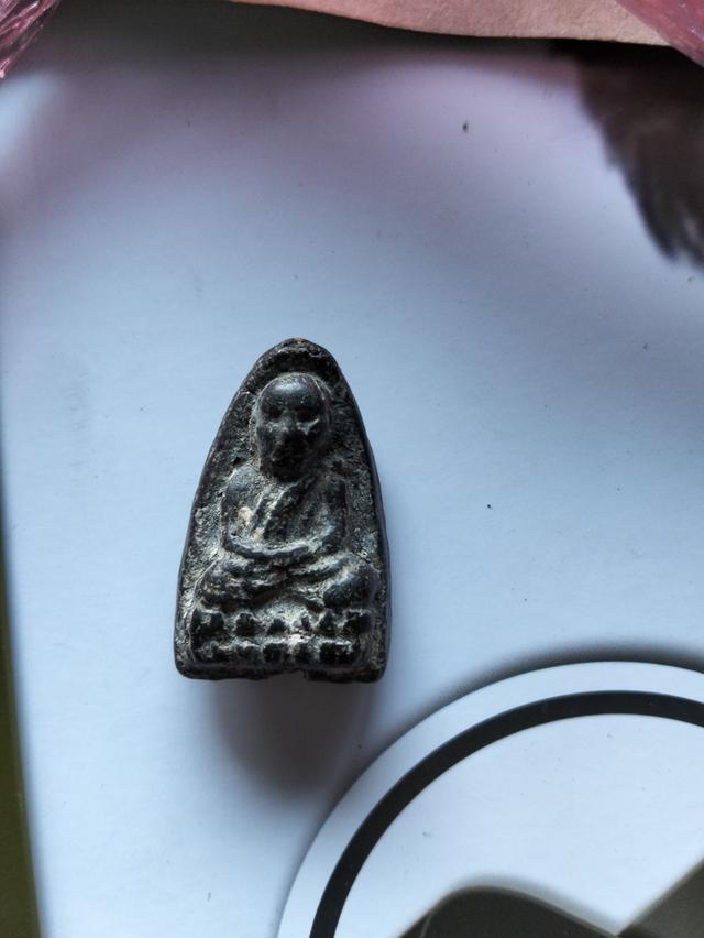 หลวงปู่ทวดปี2497 พิมพ์ใหญ่ไหล่จุด รูปที่ 6