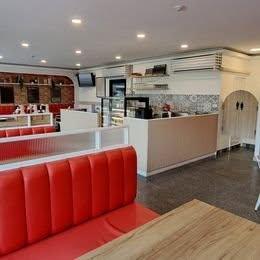 Exceptional Business Space for Rent – Heart of Pracha Uthit, Huai Khwang 1