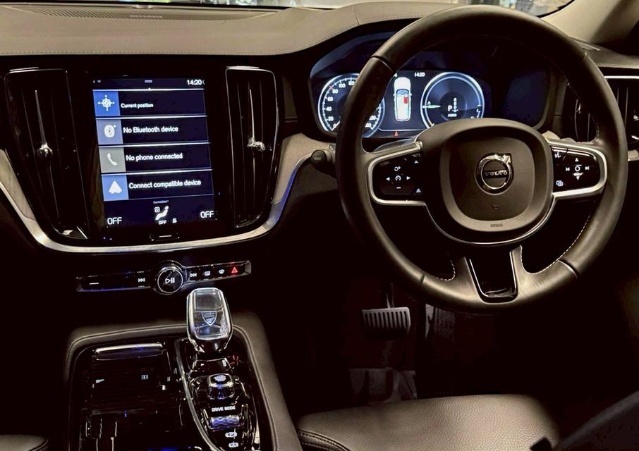 Volvo V60 T8 Inscription 4WD Wagon ปี 2020 6
