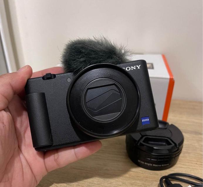 ขายกล้อง Sony ZV-1 2