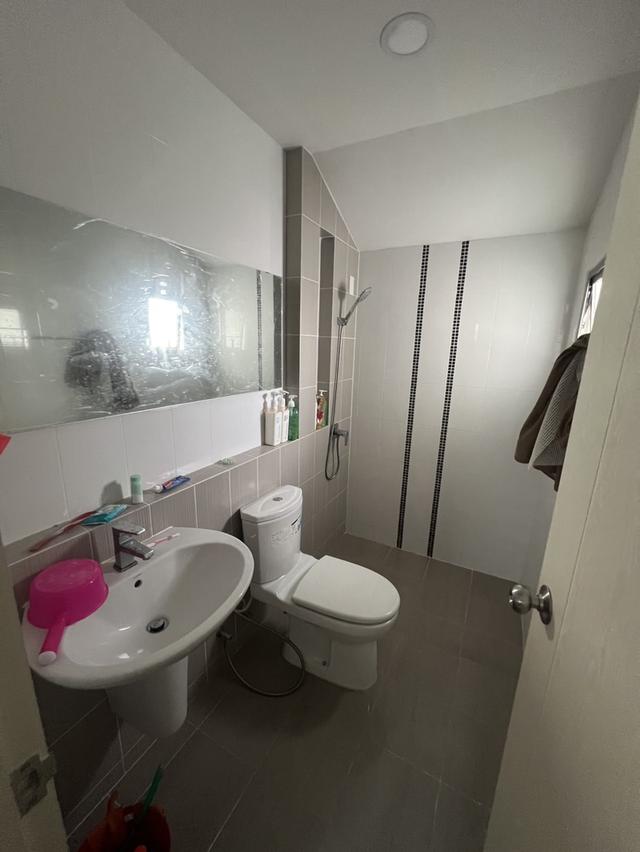 Spacious Semi-Detached House for Sale (169 sq.m.) Near Regent’s International School – Rong Po / Takhian Tia 13