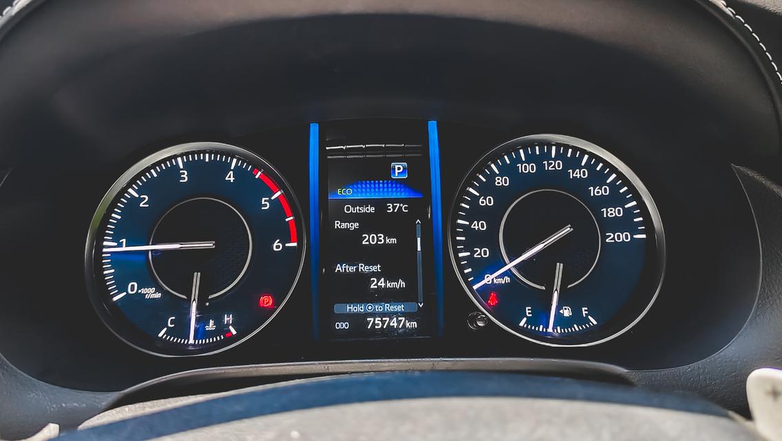 🎯 TOYOTA Fortuner 2.4 Leader A/T ปี 2023 💯🚘 รถสีเทา 🚘💯 รถบ้านแท้ มือเดียวป้ายแดง 💯🕰 รูปที่ 13