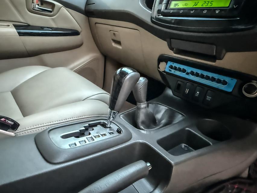 ขาย Toyota Fortuner 3.0V 4wd ปี12 11